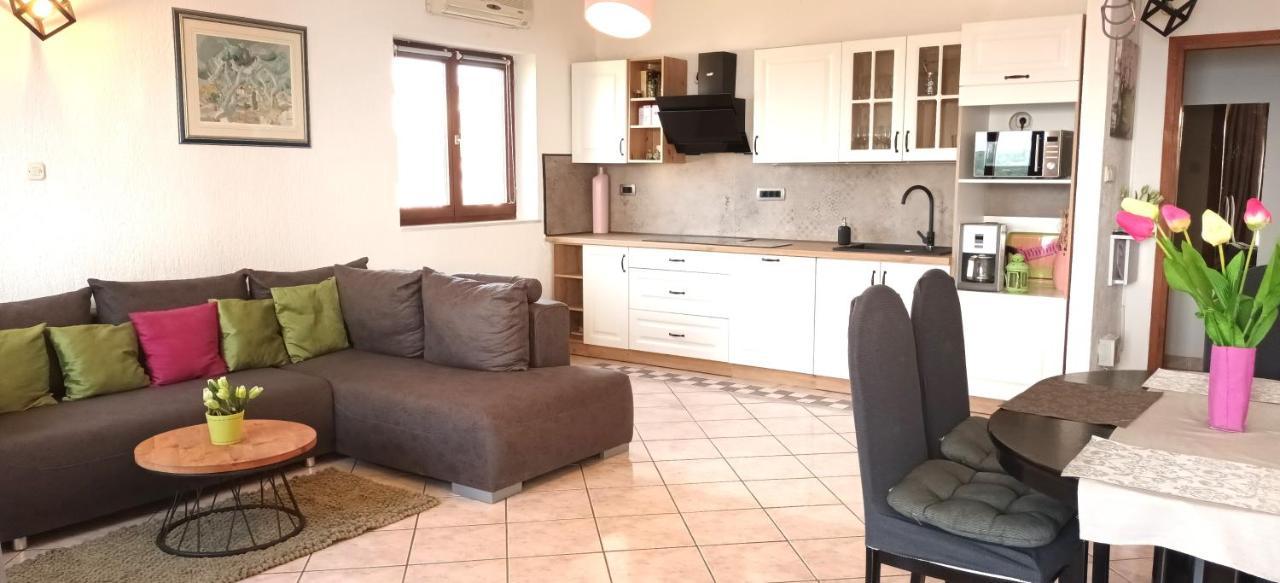 Olivista Croatia Apartments Нивице Экстерьер фото
